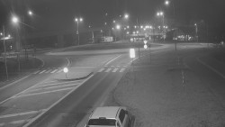 Křižovatka ulic Velká Dlážka a Polní