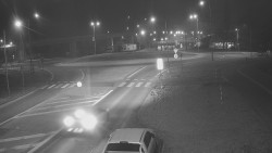 Křižovatka ulic Velká Dlážka a Polní