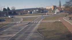 Křižovatka ulic Velká Dlážka a Polní