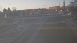 Křižovatka ulic Velká Dlážka a Polní