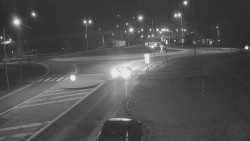 Křižovatka ulic Velká Dlážka a Polní