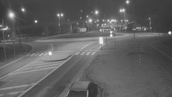 Křižovatka ulic Velká Dlážka a Polní