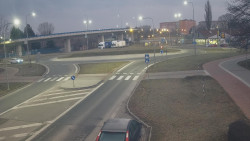 Křižovatka ulic Velká Dlážka a Polní