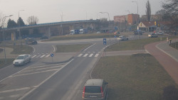 Křižovatka ulic Velká Dlážka a Polní