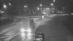 Křižovatka ulic Velká Dlážka a Polní