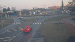 Křižovatka ulic Velká Dlážka a Polní