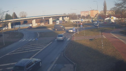 Křižovatka ulic Velká Dlážka a Polní