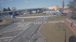 Křižovatka ulic Velká Dlážka a Polní