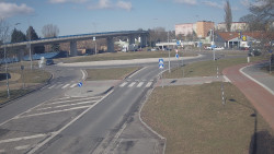 Křižovatka ulic Velká Dlážka a Polní