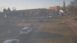 Křižovatka ulic Velká Dlážka a Polní