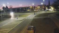 Křižovatka ulic Velká Dlážka a Polní