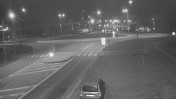 Křižovatka ulic Velká Dlážka a Polní