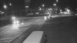 Křižovatka ulic Velká Dlážka a Polní