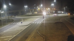 Křižovatka ulic Velká Dlážka a Polní