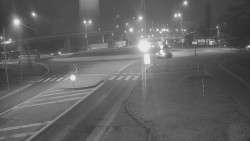 Křižovatka ulic Velká Dlážka a Polní