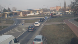 Křižovatka ulic Velká Dlážka a Polní