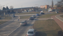 Křižovatka ulic Velká Dlážka a Polní