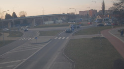 Křižovatka ulic Velká Dlážka a Polní