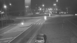 Křižovatka ulic Velká Dlážka a Polní