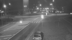 Křižovatka ulic Velká Dlážka a Polní