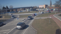 Křižovatka ulic Velká Dlážka a Polní