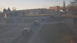 Křižovatka ulic Velká Dlážka a Polní