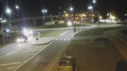 Křižovatka ulic Velká Dlážka a Polní