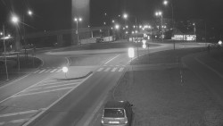 Křižovatka ulic Velká Dlážka a Polní