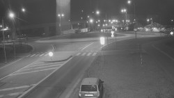 Křižovatka ulic Velká Dlážka a Polní