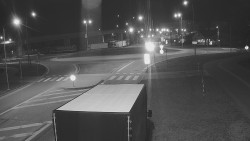 Křižovatka ulic Velká Dlážka a Polní