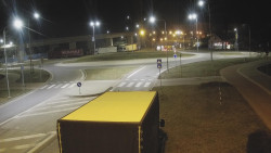 Křižovatka ulic Velká Dlážka a Polní