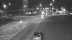 Křižovatka ulic Velká Dlážka a Polní