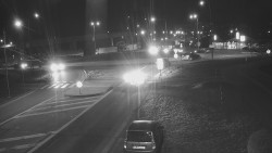 Křižovatka ulic Velká Dlážka a Polní