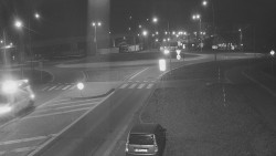 Křižovatka ulic Velká Dlážka a Polní