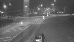 Křižovatka ulic Velká Dlážka a Polní