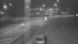 Křižovatka ulic Velká Dlážka a Polní