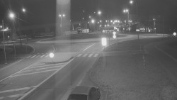 Křižovatka ulic Velká Dlážka a Polní