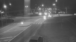 Křižovatka ulic Velká Dlážka a Polní