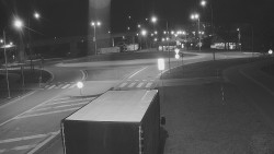 Křižovatka ulic Velká Dlážka a Polní