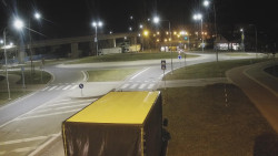 Křižovatka ulic Velká Dlážka a Polní