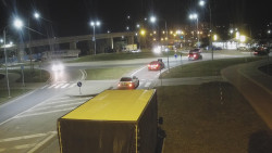 Křižovatka ulic Velká Dlážka a Polní