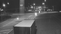 Křižovatka ulic Velká Dlážka a Polní