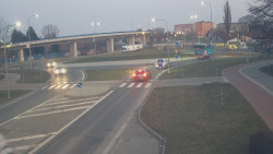 Křižovatka ulic Velká Dlážka a Polní