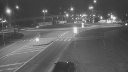 Křižovatka ulic Velká Dlážka a Polní