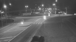 Křižovatka ulic Velká Dlážka a Polní