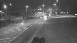 Křižovatka ulic Velká Dlážka a Polní