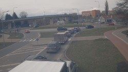 Křižovatka ulic Velká Dlážka a Polní