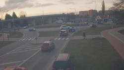 Křižovatka ulic Velká Dlážka a Polní