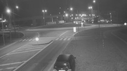 Křižovatka ulic Velká Dlážka a Polní