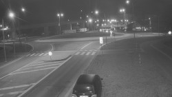 Křižovatka ulic Velká Dlážka a Polní